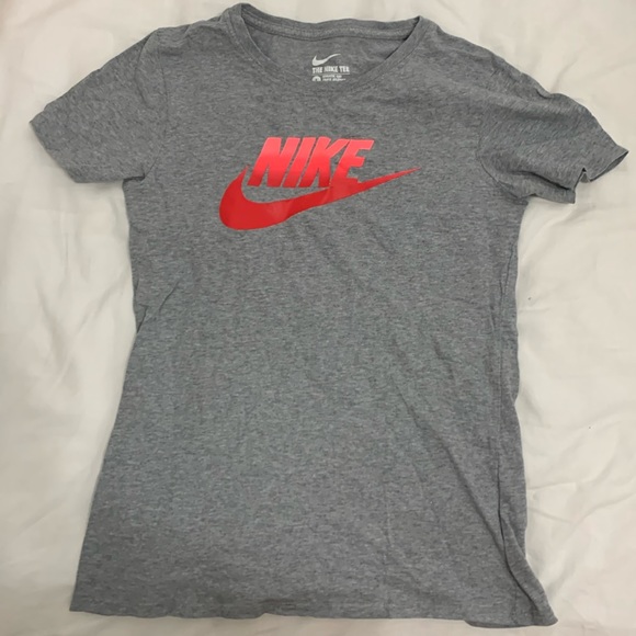 Nike Tops - Nike athletic tee shirt